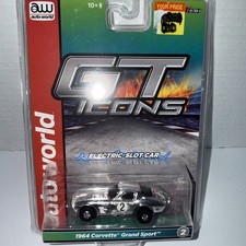 AUTO WORLD SLOT CAR GT ICONS 1964 Corvette Grand Sport NIB