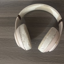 Beats by Dr. Dre Studio Pro Over-the-Ear Wireless Headphones - Sandstone