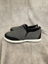 Isotoner Women s Slippers Size 9 Gray Soft, Cozy, and Comfortable
