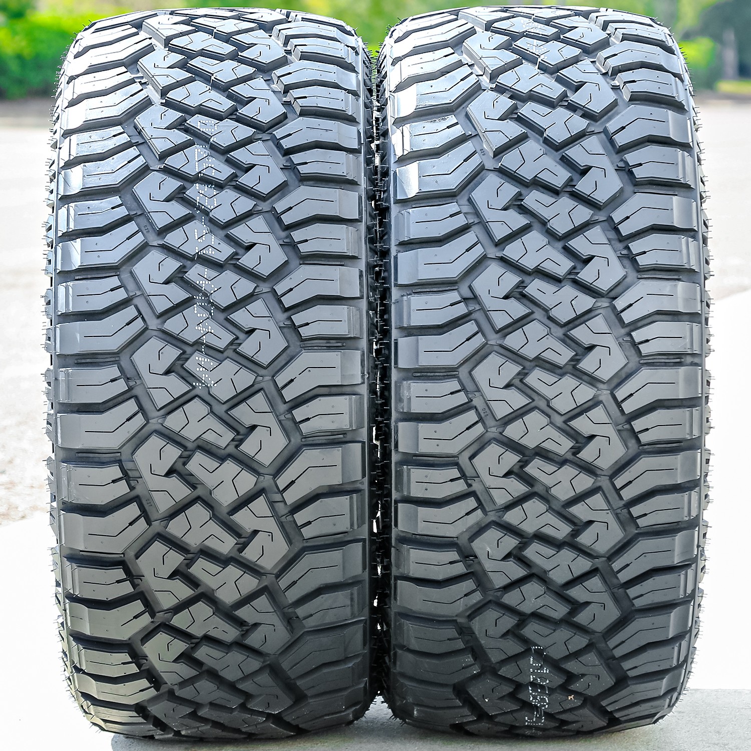 4 Tires Arisun Aresta R/T ZG07 LT 285/75R18 Load E 10 Ply RT Rugged Terrain
