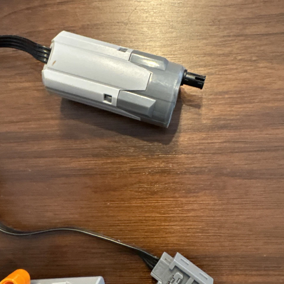 Lego Power Functions Battery Box, Lights, Motor, And Switch Set Lot - Image 2 of 4