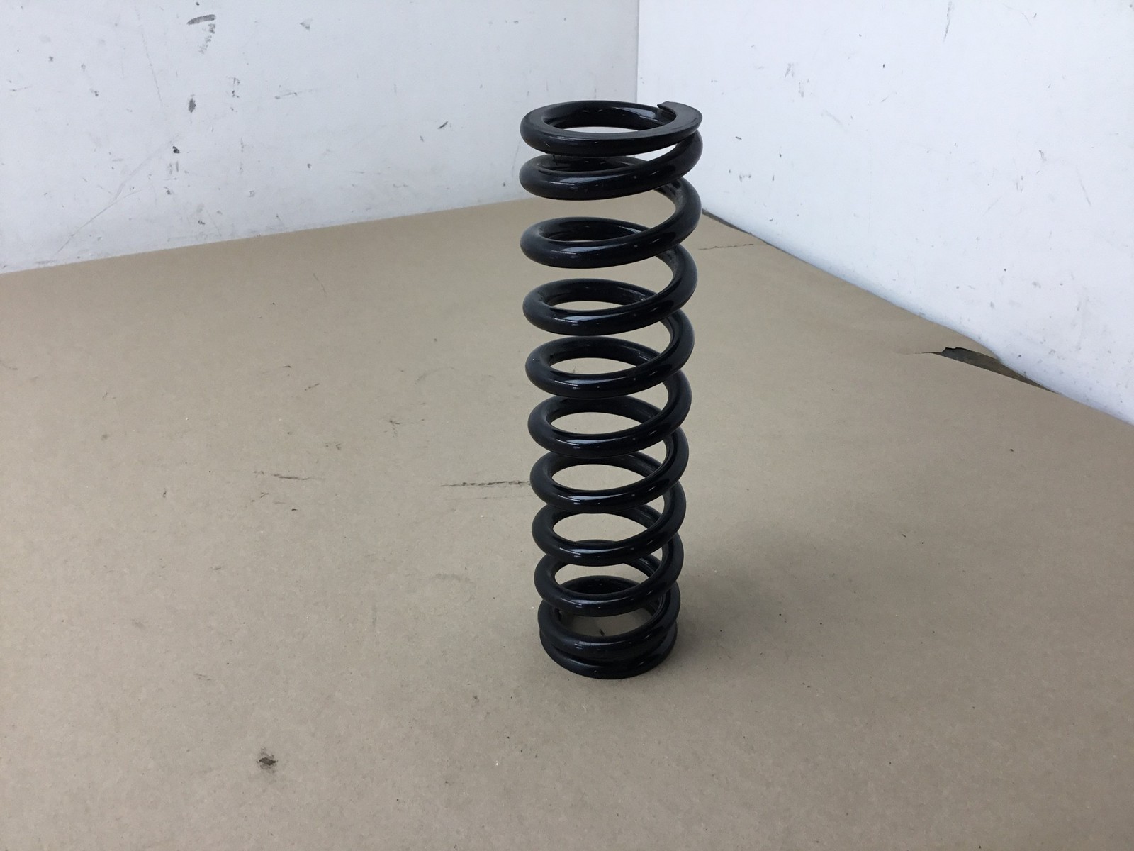 McLaren 650S 2015 Rear Right Passenger Suspension Strut Coil Spring 15-17 ;:A