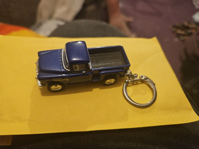 Schlüsselanhänger Kinsmart Shevy Stepside Pick Up 1955