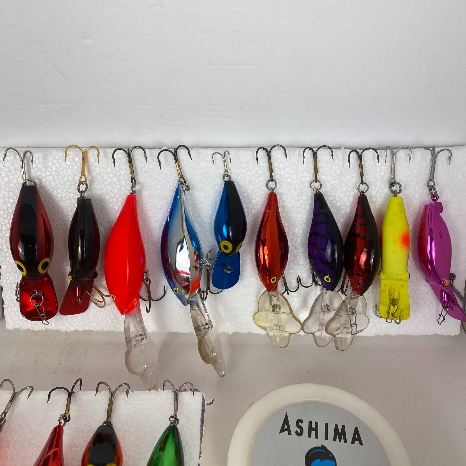 Crankbaits Lot 30+ Lures Bait Fishing Tackle Bass Musky Worms Jigs Old