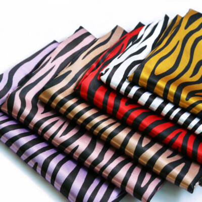 1 Meter x 1,48 Meter Soft Satin Fabric Zebra Striped Charmeuse Lining Geometric