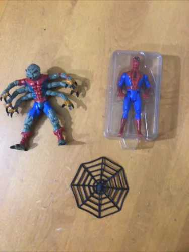 Vintage 1990s Marvel Man Spider & Spiderman Action Figures Lot of 2 Toy Biz