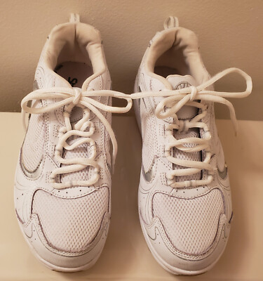 Women's/Girls Size Tennis/Sneakers Shoes Medium Style Toners