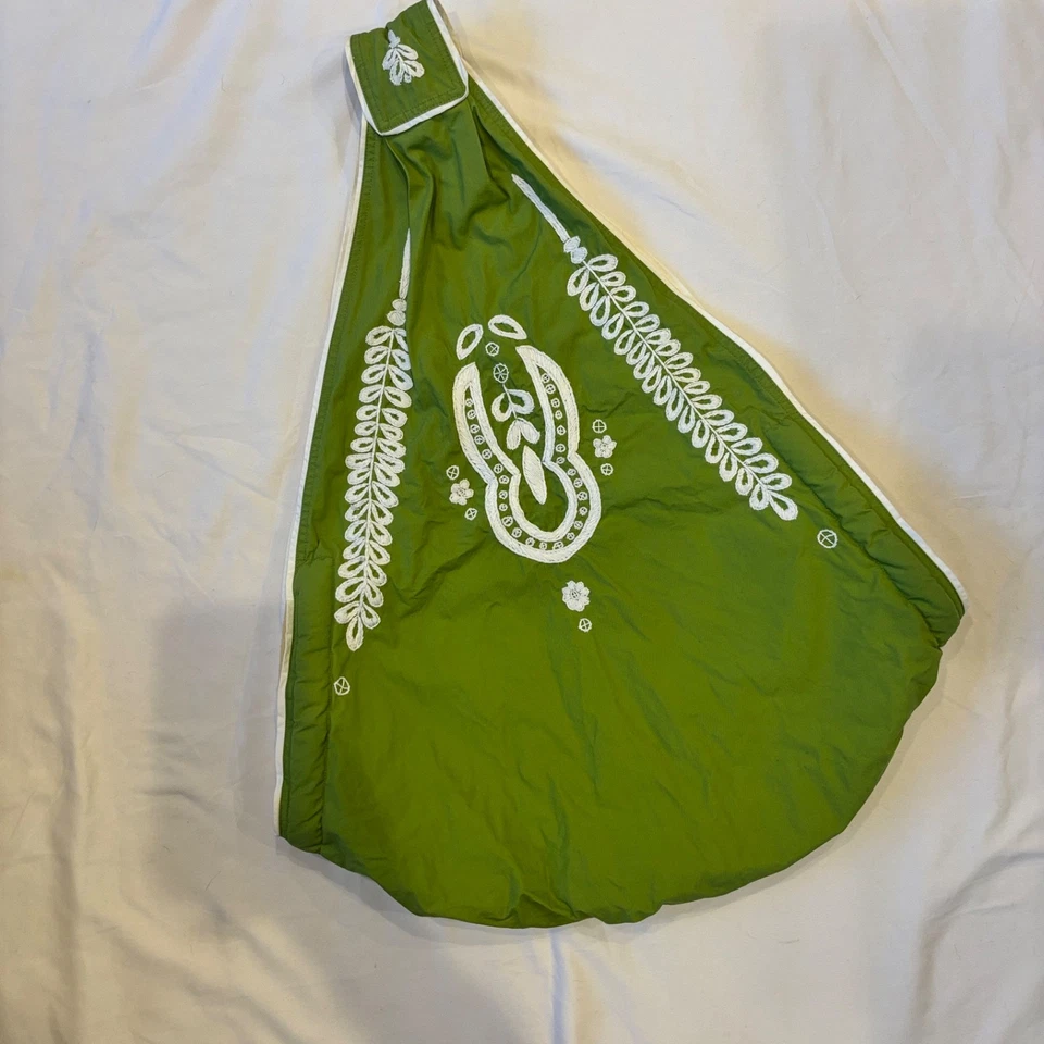 Estilingue Serena and Lily Baby verde bordado boho escandinavo médio - Imagem 2 de 4