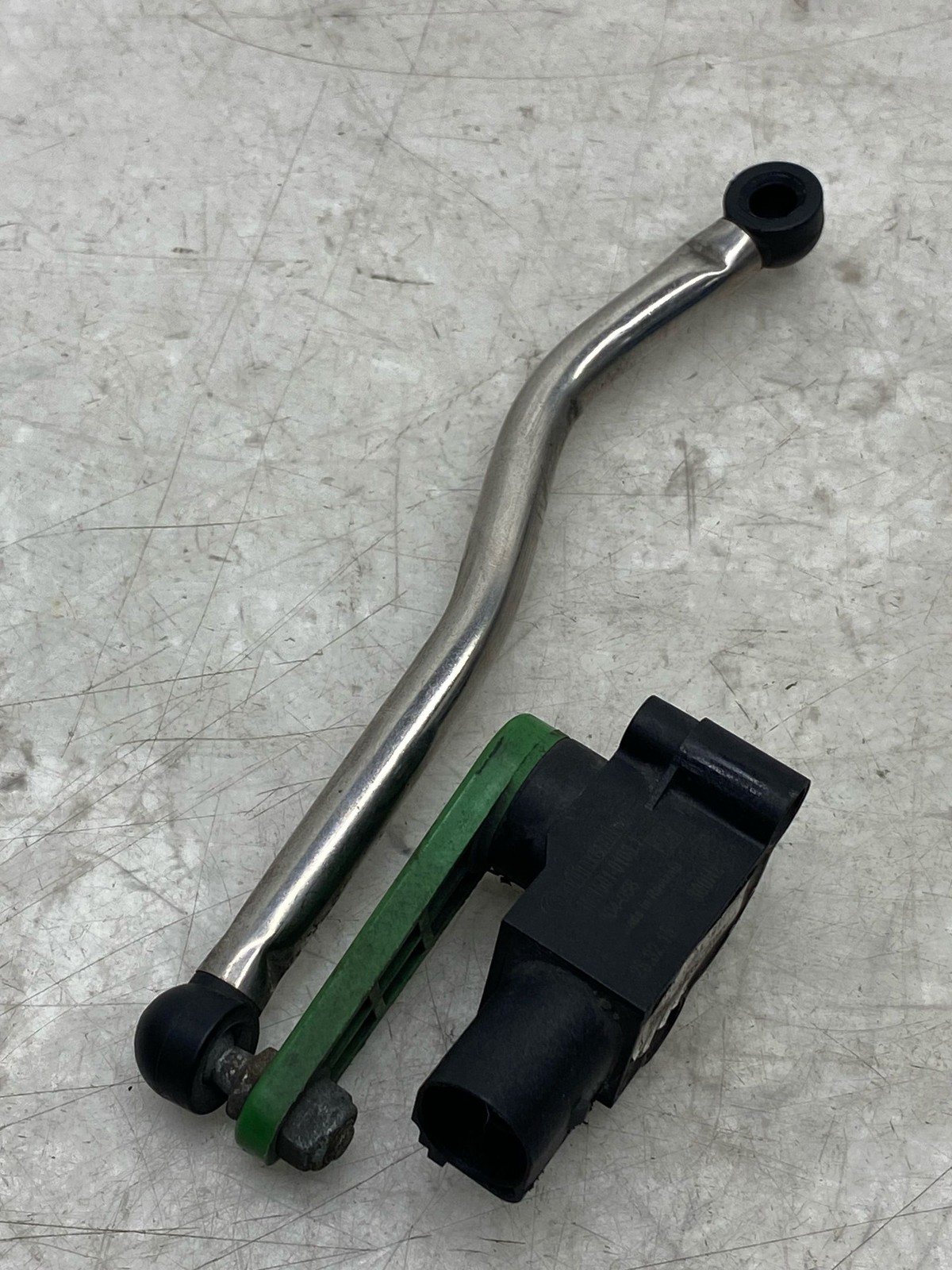 Bentley Flying Spur 2013-2018 FRONT+RIGHT Ride height sensor