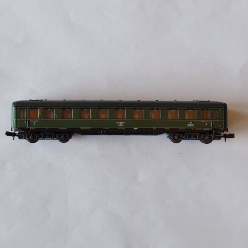 Arnold Personenwagen 19419 Mehrfarbig 3.Klasse  DR  Vierachser Spur N  Gebraucht | Condition: Gebraucht