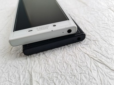 Sony Xperia X Compact (SO-02J) - 32 GB - Android - 4G Unlocked