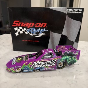 CRUZ PEDREGON 2003 NHRA Funny Car HULK Advanced Auto Parts 1:24 ACTION NEW RARE