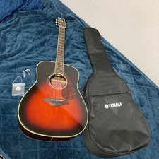 Article inutilisé ♪ Guitare acoustique Yamaha FG730S avec étui