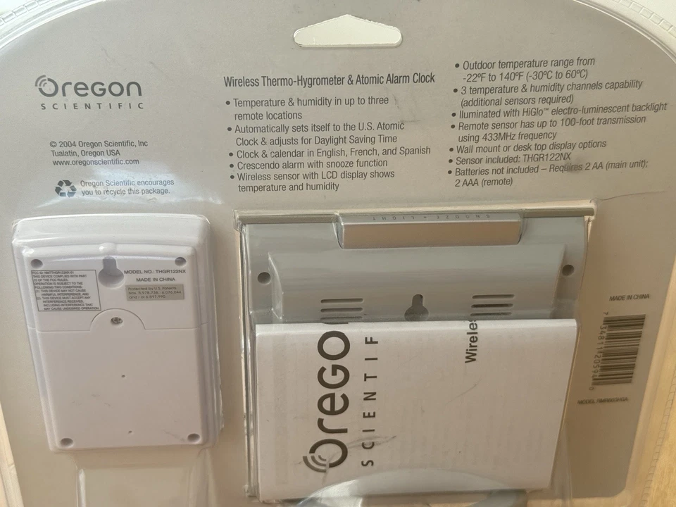 Oregon Wireless THGR122NX Thermo-Hygrometer Atomic Alarm Clock RMR612HGA - Image 3 of 4