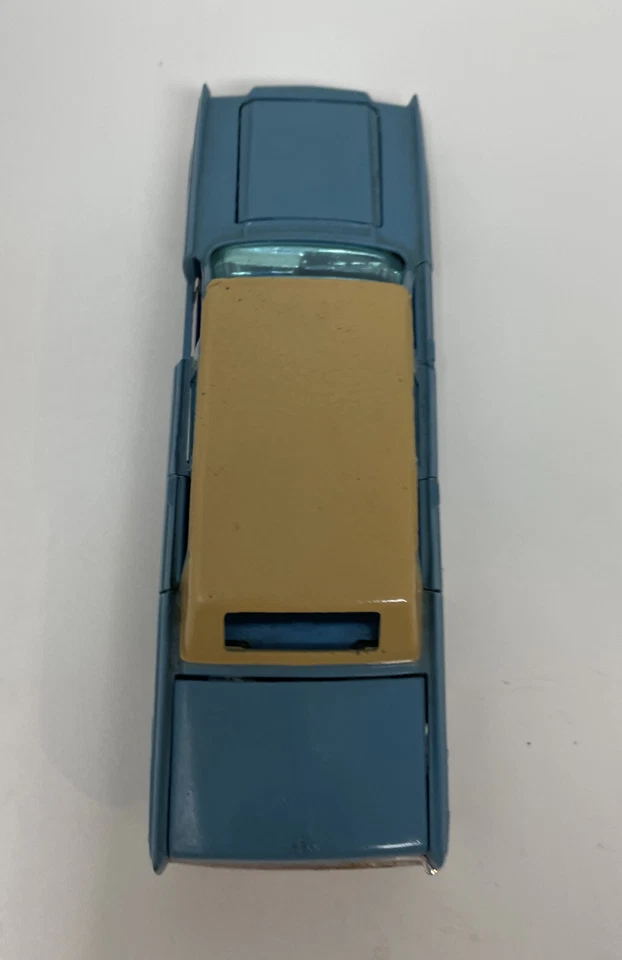 Vtg Corgi Toy Lincoln Continental Great Britian Diecast Lehmann Peterson Blue - Image 3 of 4
