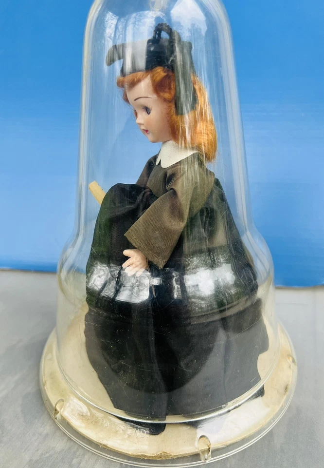 Винтажный 50-х годов девочка выпускник в прозрачный пластиковый колокол торт Топпер для скоро будет класса - Изображение 4 из 4