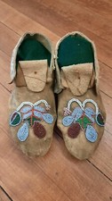 Antique Native American Beaded Plateau Moccasins c1890s Thread Sewn Youth Moccs