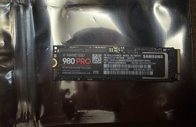 Samsung 980 PRO M.2 2280 PCIe 4.0 NVMe 2TB Internal SSD Solid State Drive Black