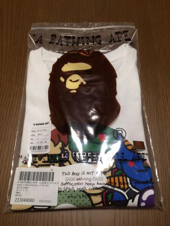 A BATHING APE (BAPE) T shirt Bape Dragon Ball donna bianca S mai usata collaborazione