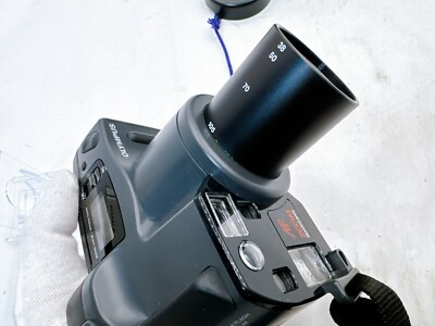 Olympus IZM300 Point & Shoot Film Camera 38-105mm 1: 4,5-6 AF Zoom