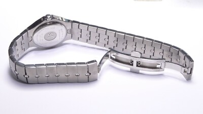 Movado Museum SE Watch 0.18cttw Diam. Bezel MOP Dial 84-G4-1851 Long 7.5\