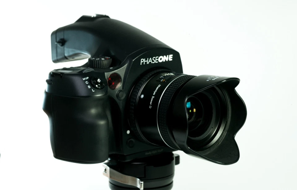 Cámara digital Phase One/Mamiya 645 DF formato medio en excelente estado Foto 2 de 4