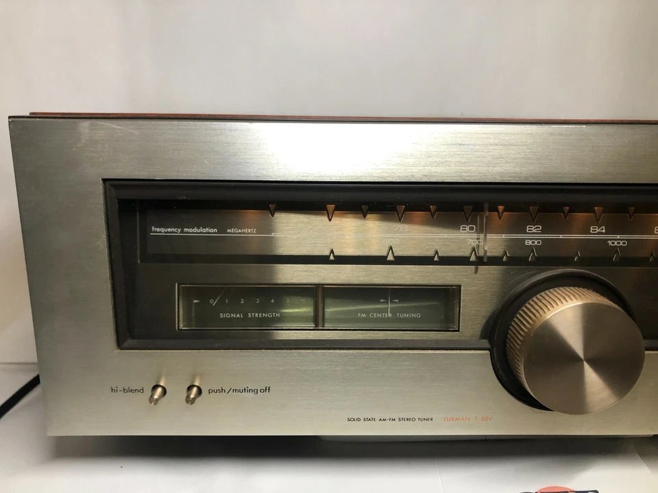 Receptor Sintonizador Estéreo AM/FM Luxman T-88V Estado Sólido (NO PROBADO) Envío Gratuito Foto 2 de 4