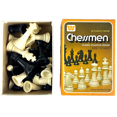 Whitman Chessmen 36 Vtg Chess Pieces Classic Staunton Design w/Box 1974 Plastic
