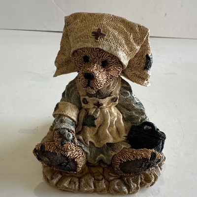 Boyds Bears & Friends 1993 Hand Painted Resin Bear Figurine Small MPN 2231
