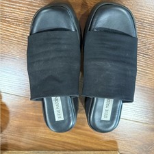 Steve Madden slinky 30 sandal