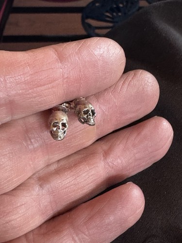 Vintage 925 STERLING SILVER Skull Stud Earrings NOS 1.7 Grams ~ J137
