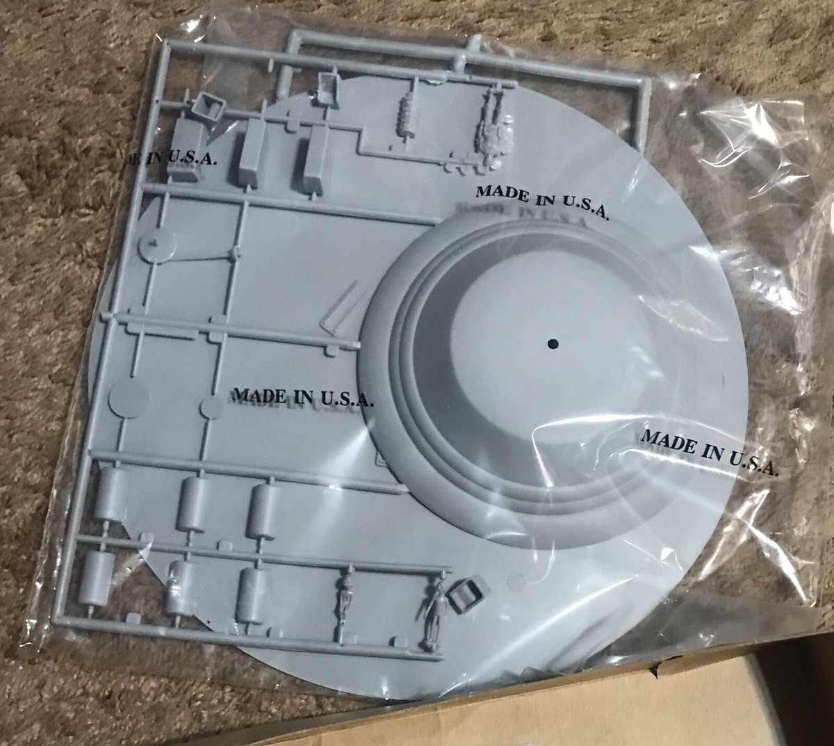 TESTORS Area S4 UFO Revealed 1:48 Scale Model Kit 576