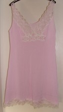 Negligee Nachtkleid Unterkleid Unterrock Spitze rosa - Gr. 38  Gr. 40