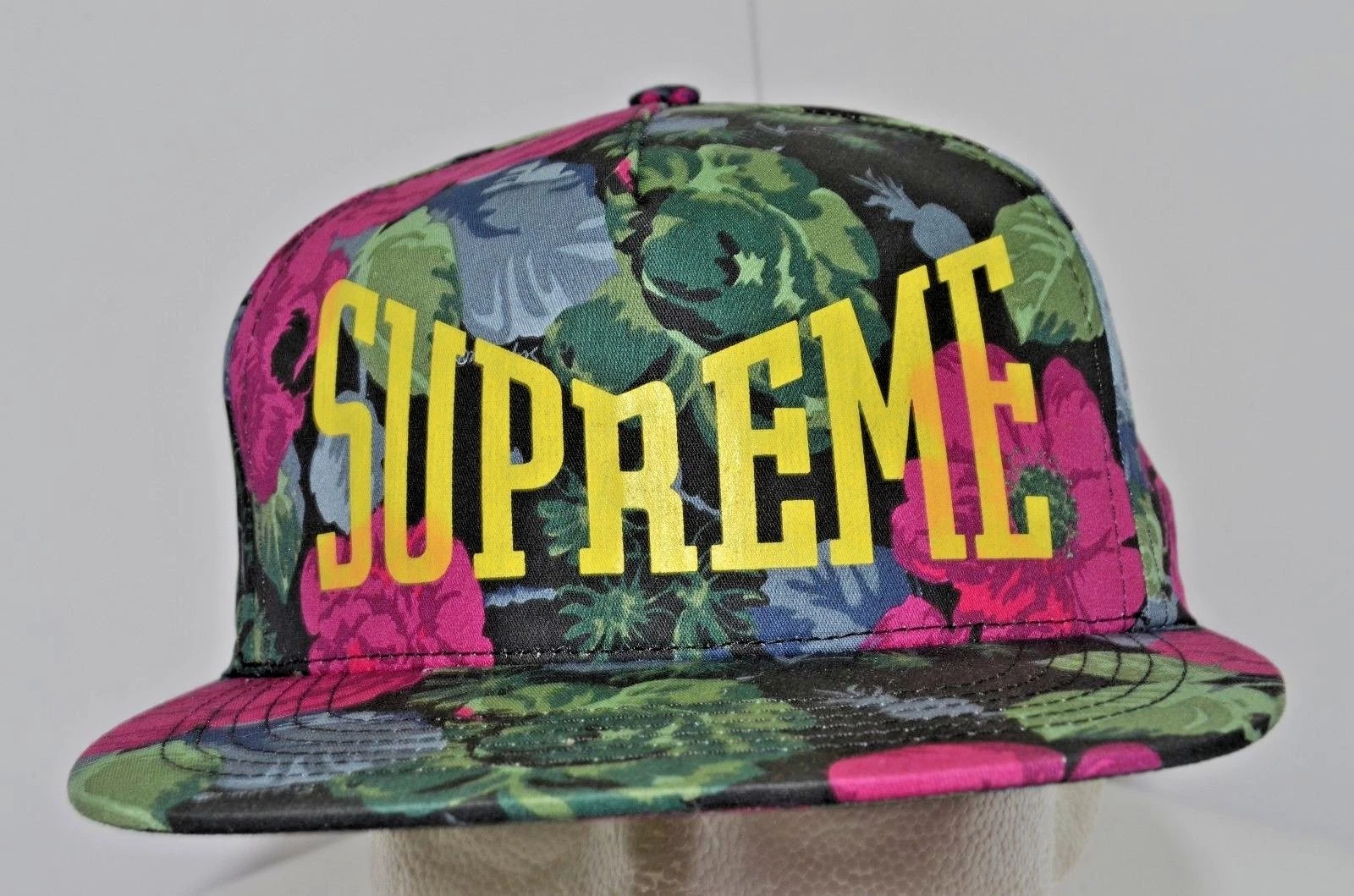 Snapback noir Supreme New York SS18 floral 5 panneaux hawaïen 100 % authentique