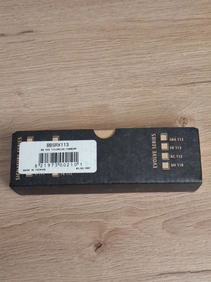 Retro Bicycle Parts NIB NOS RaceFace ISIS Bottom Bracket 113mm SRX 68/73mm - Image 2 of 4