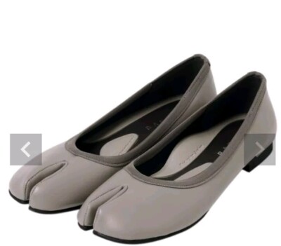 Tabi glay leather ballerina shoes  Tabi