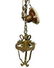 ANTIQUE BRASS VICTORIAN GOTHIC FAMILY CREST HALL HANGING CHANDELIER LIGHT 15”