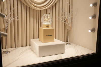 Burberry Designer Hirsch Schneekugel modern saisonal Sammlerstück festliches Geschenk neu in OVP