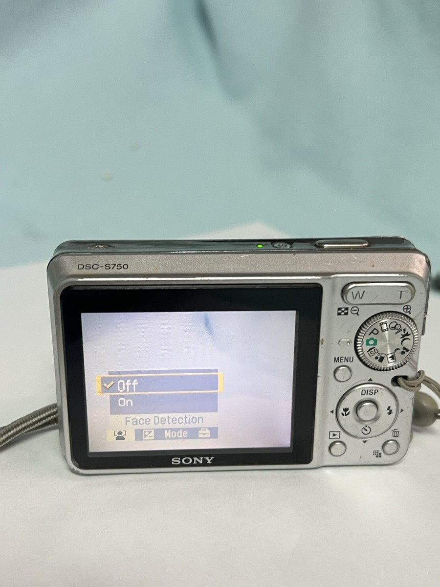 Sony Cyber-shot DSC-S750 7.2MP Digital Camera - Silver for Sony Cyber-shot DSC-S750 7.2MP Digital Camera - Silver for