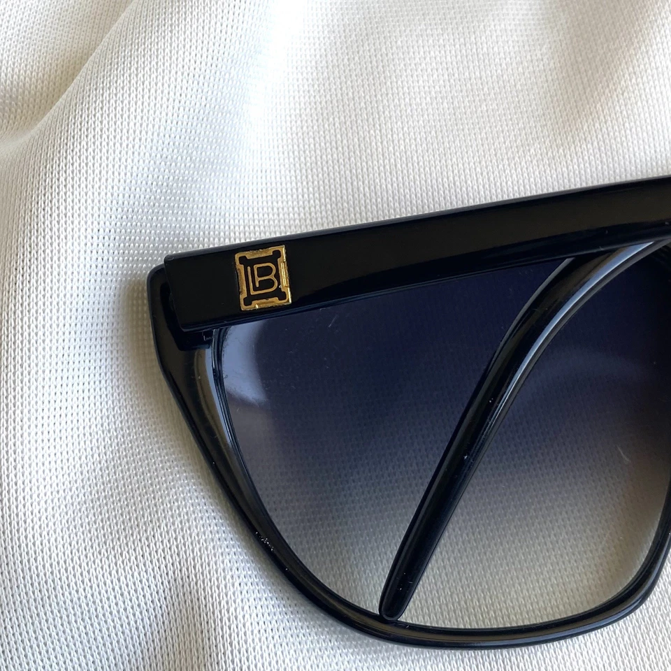 Gafas de sol vintage Laura Biagotti negras doradas de diseñador Foto 4 de 4