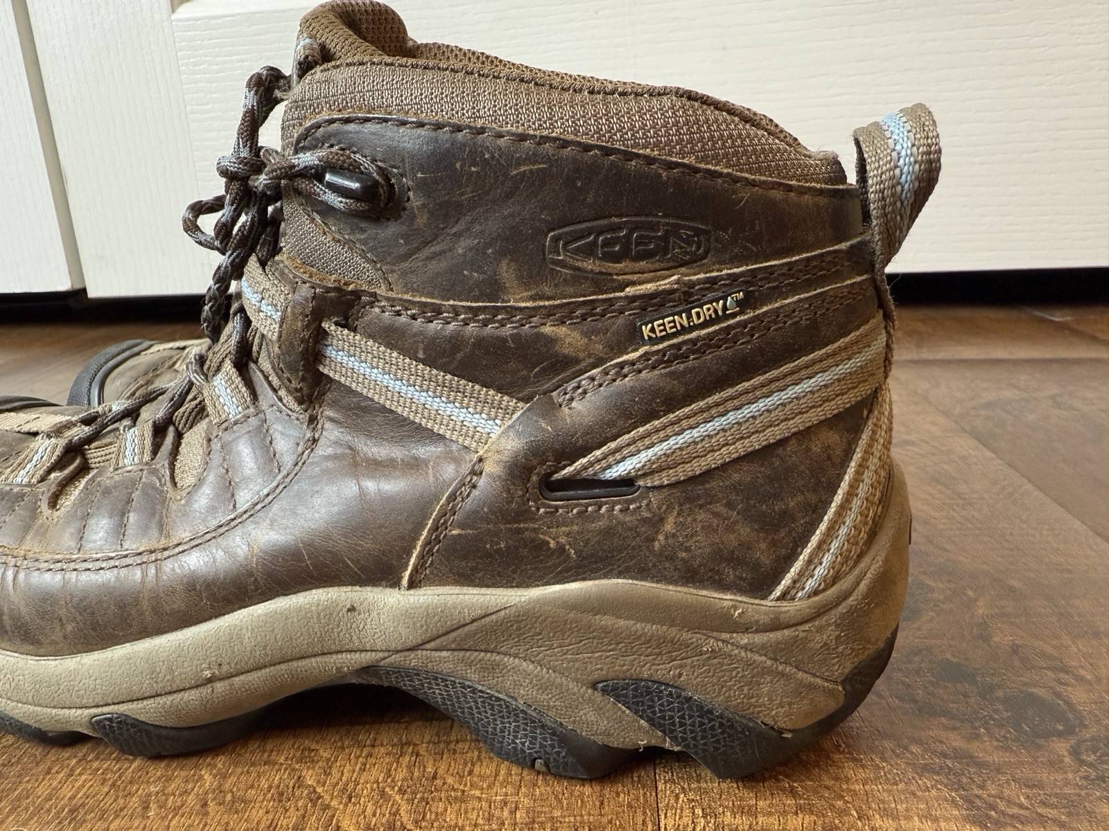 Stivali da trekking impermeabili Keen Targhee II da donna taglia 10 in pelle marrone 1004114