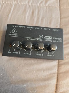Behringer MX400 MicroMix ultra low noise 4 channel mono line mixer (NO CABLE)
