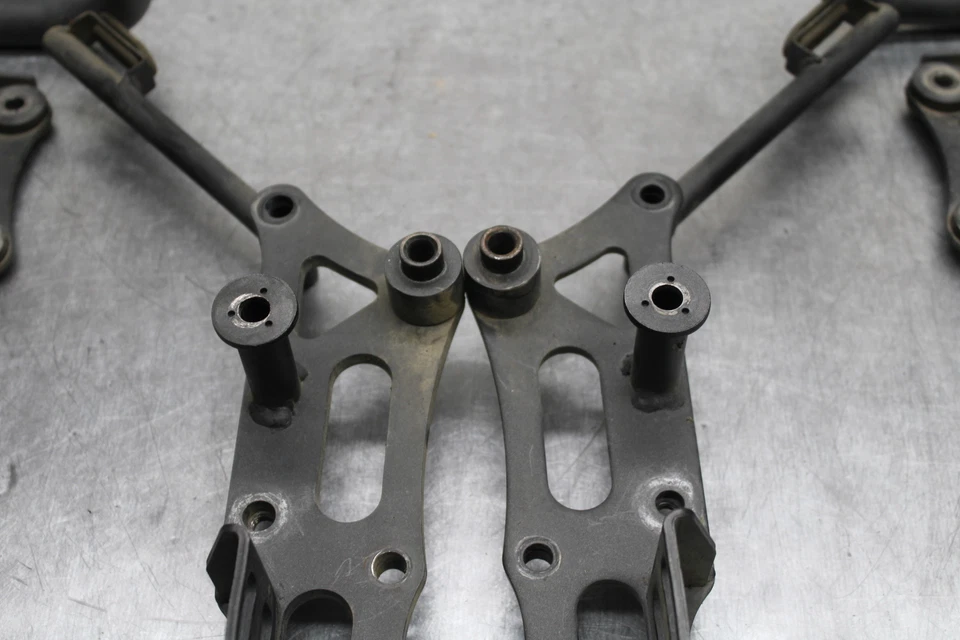 03-08 KAWASAKI VULCAN 1600 ALFORJA SUB BASTIDOR SOPORTES BB754 Foto 4 de 4