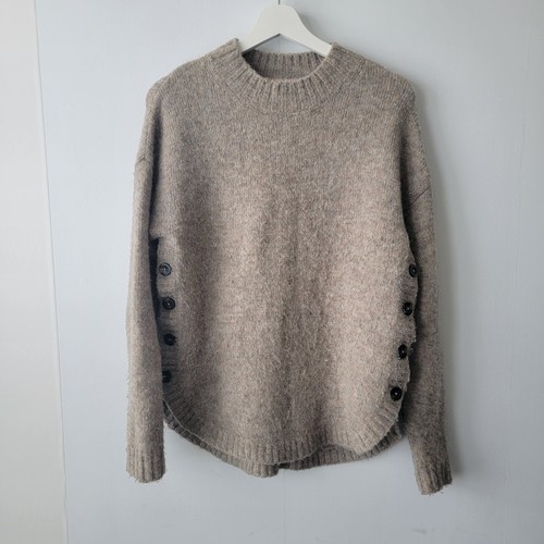 Boden Damen flauschiger Pullover mit seitlichen Knöpfen Größe 6 geschwungener Saum Langarm