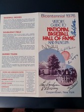 1976 Baseball Hall of Fame Visitor's Guide w/ 7 HOFer's Autographs