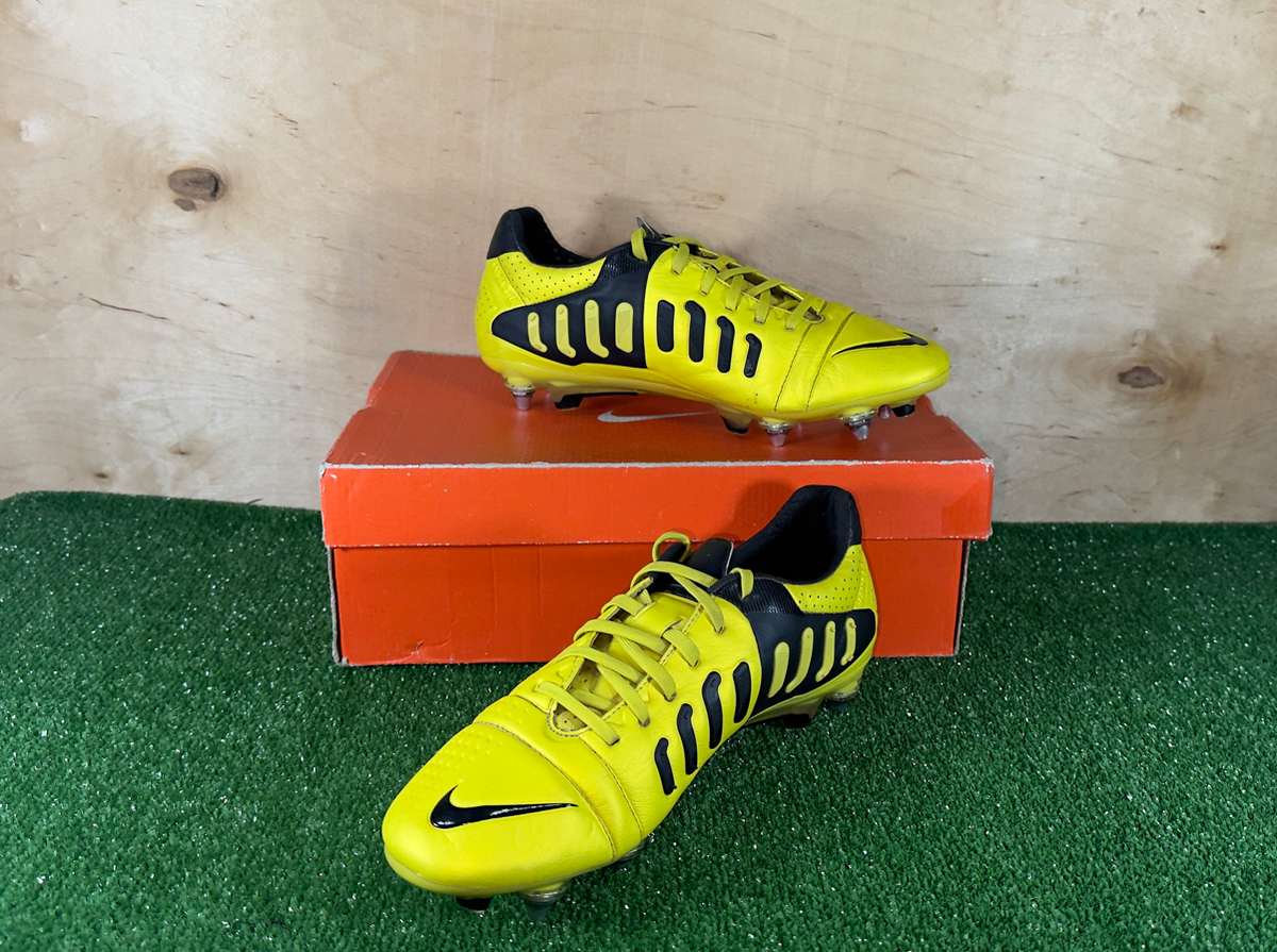 Nike CTR360 Maestri III SG 525158-710 Elite Yellow boots Cleats