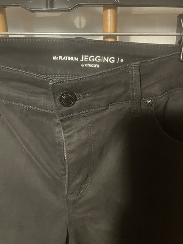 CHICOS BLACK JEGGINGS Suede Denim Women's Size 1 Chico's Size 0.0 - Picture 2 of 2