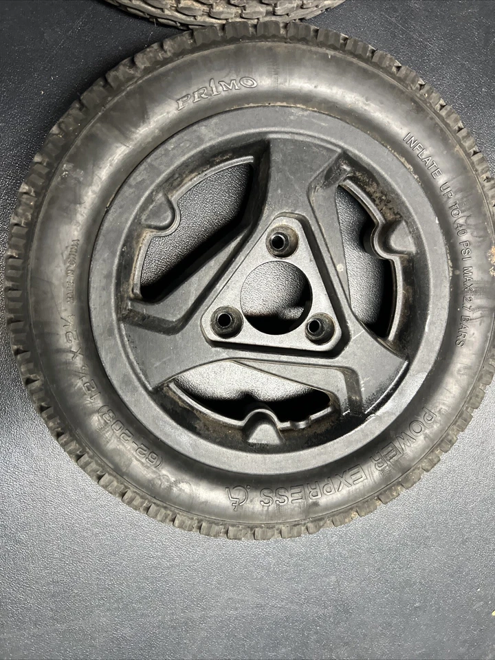 PAIR 12 1/2 × 2 1/4 Drive Wheels Tires Quantum Edge 3 Stretto PR1MO WHL1806954 - Image 3 of 4