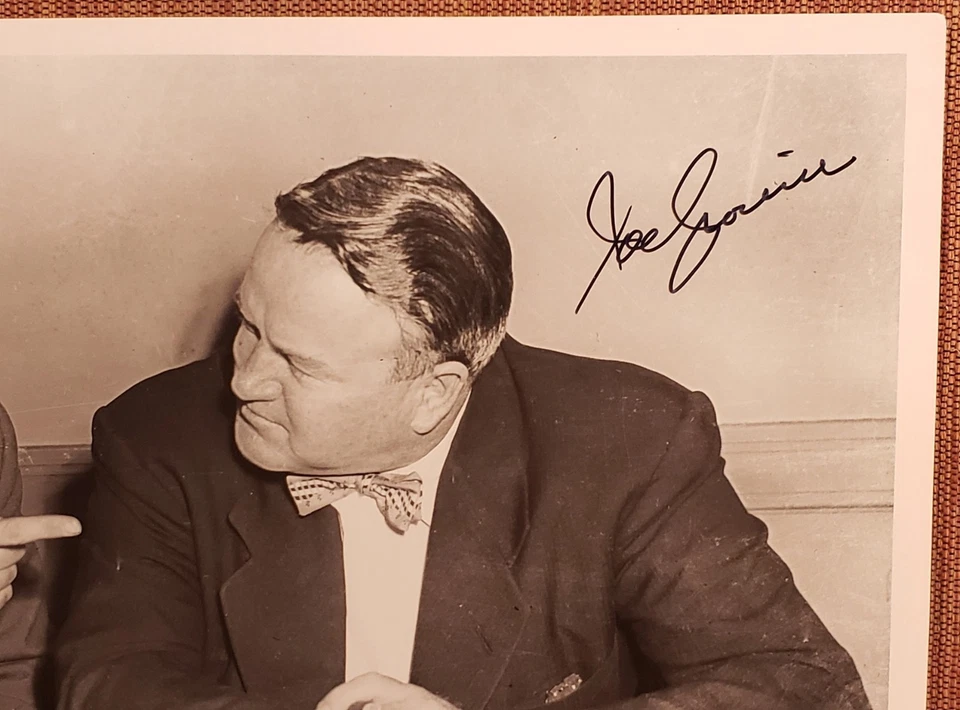 Joe Cronin Lou Boudreau 2x Auto Indians Red Sox Baseball 8x10 Photo JSA HOF - Image 2 of 4