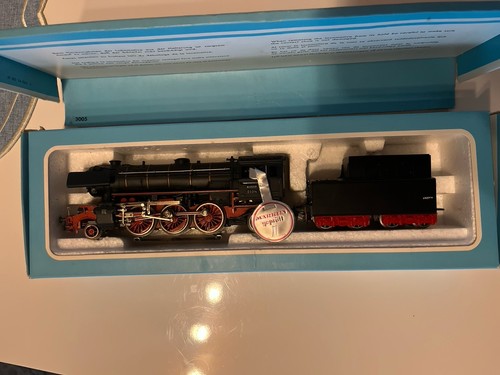 Märklin H0 Dampflok 23018 SNCF mit Tender + Originalkarton | Zustand: Neu: Sonstige (siehe Artikelbeschreibung)
